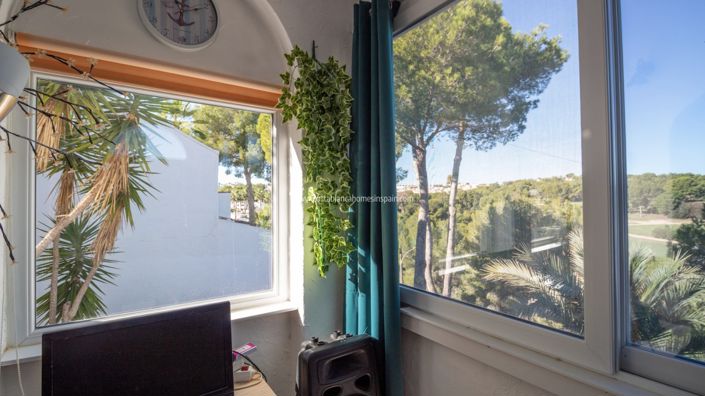 Image No.28-2 Bed Property for sale