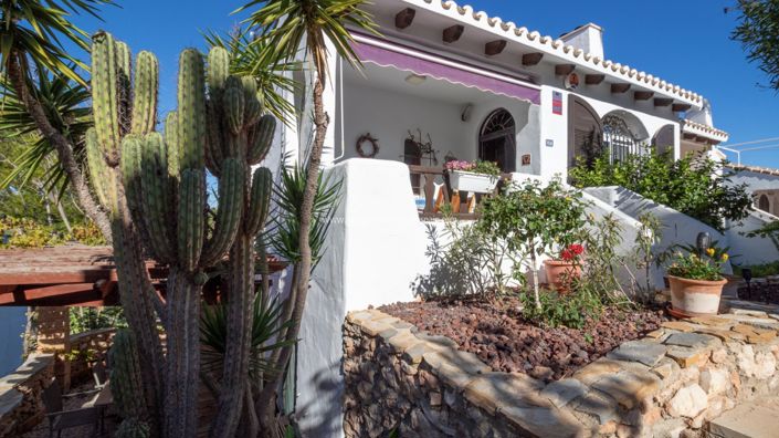 Image No.2-2 Bed Property for sale