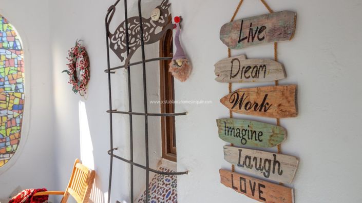 Image No.33-2 Bed Property for sale