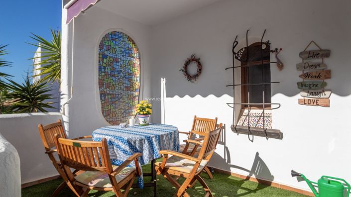 Image No.4-2 Bed Property for sale