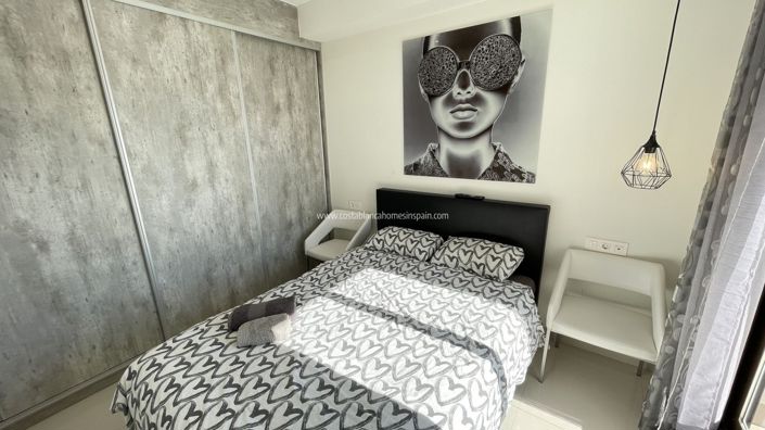 Image No.22-2 Bed Property for sale