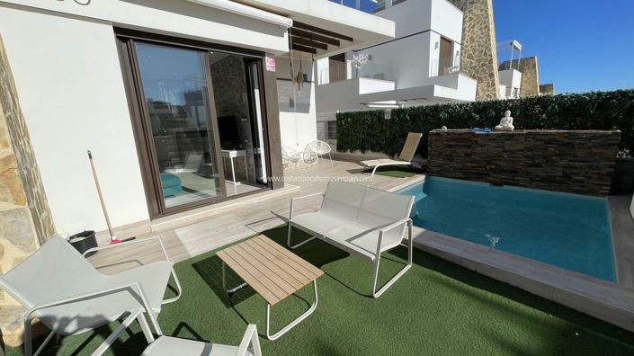 Image No.4-2 Bed Property for sale