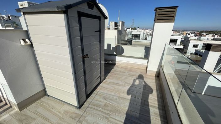 Image No.30-2 Bed Property for sale