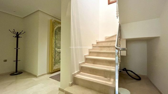 Image No.23-3 Bed Apartment for sale