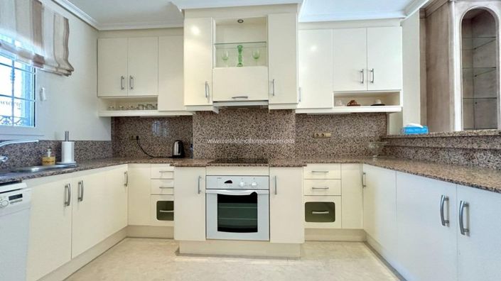 Image No.9-3 Bed Apartment for sale