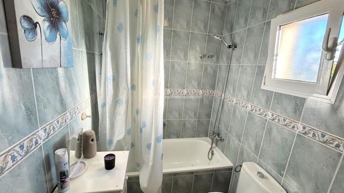 Image No.16-4 Bed Townhouse for sale