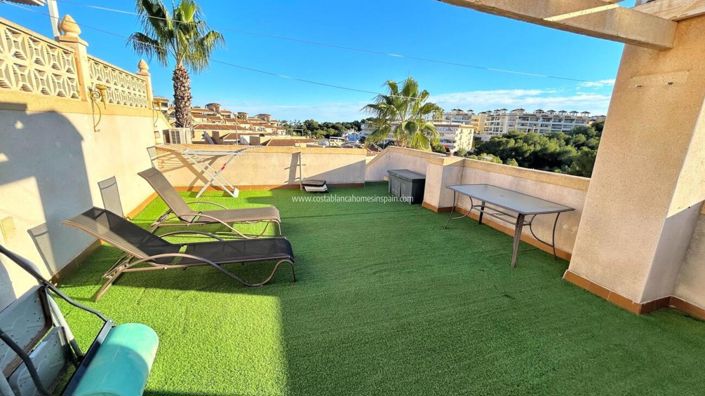 Image No.22-4 Bed Townhouse for sale