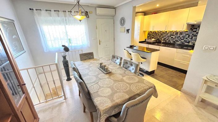 Image No.8-4 Bed Townhouse for sale