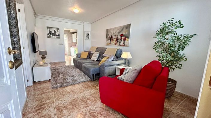 Image No.3-Appartement de 2 chambres à vendre à Punta Prima