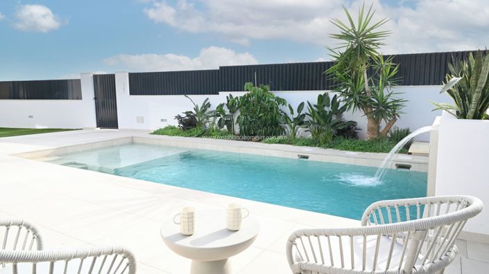 Image No.14-3 Bed Villa / Detached for sale