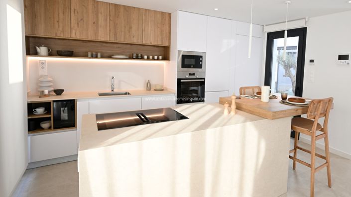 Image No.40-3 Bed Villa / Detached for sale