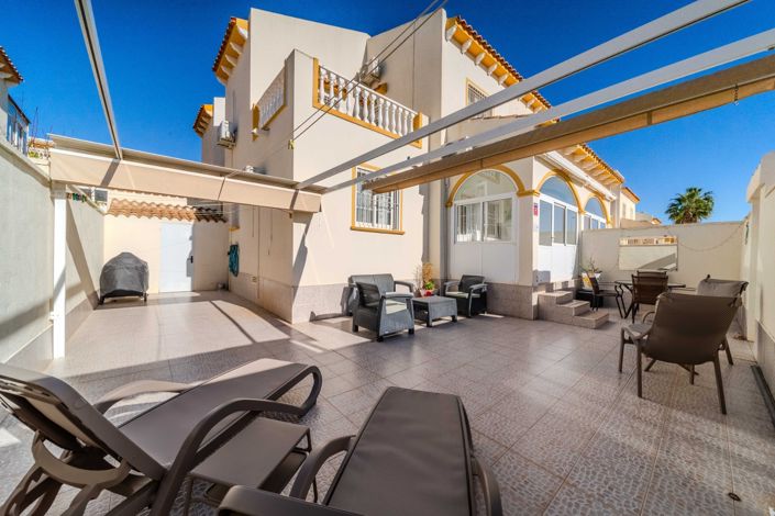 Image No.2-3 Bed Townhouse for sale