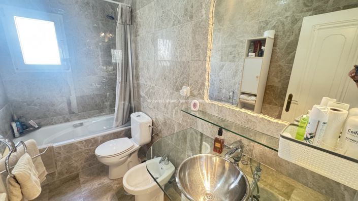 Image No.11-3 Bed Villa for sale