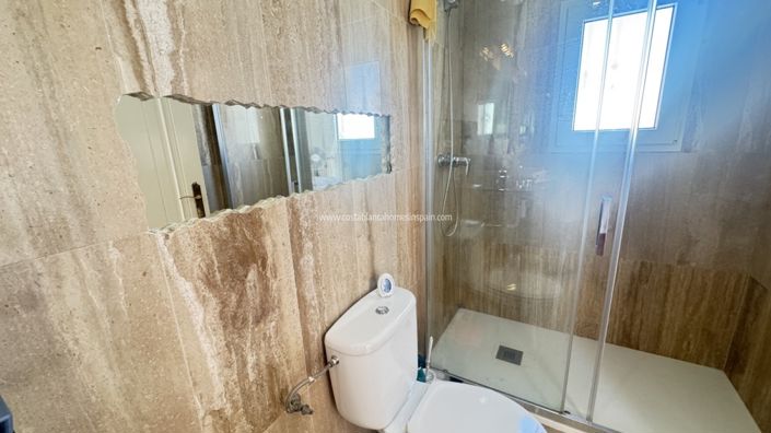 Image No.16-3 Bed Villa for sale