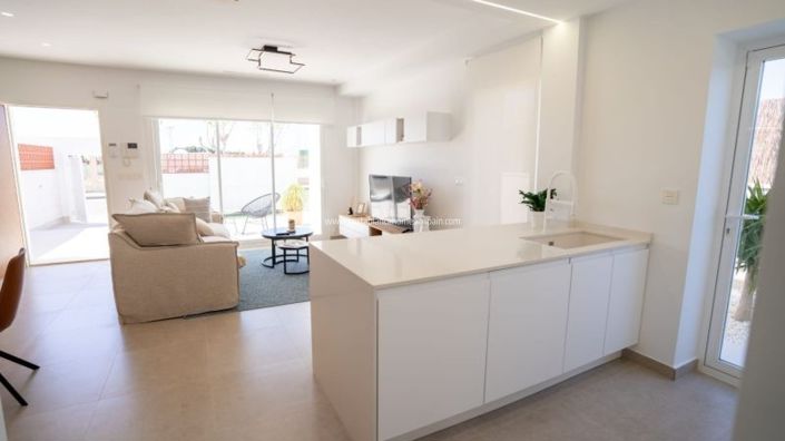 Image No.13-3 Bed Villa for sale