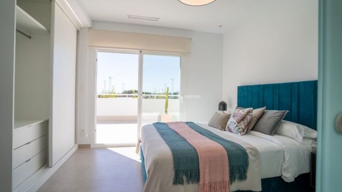 Image No.21-3 Bed Villa for sale