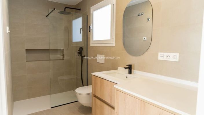 Image No.29-3 Bed Villa for sale