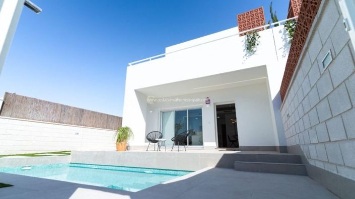 Image No.4-3 Bed Villa for sale