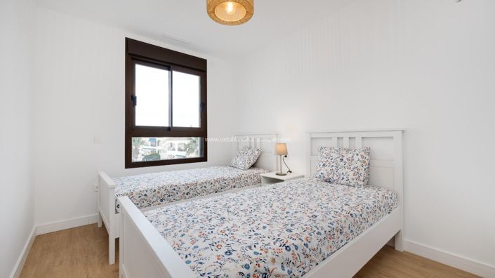 Image No.27-2 Bed Apartment for sale