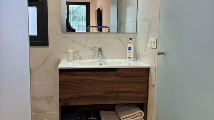 Image No.20-2 Bed Apartment for sale