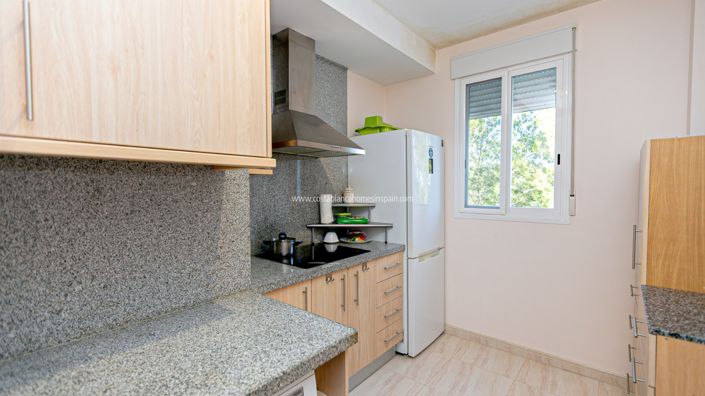 Image No.15-2 Bed Apartment for sale