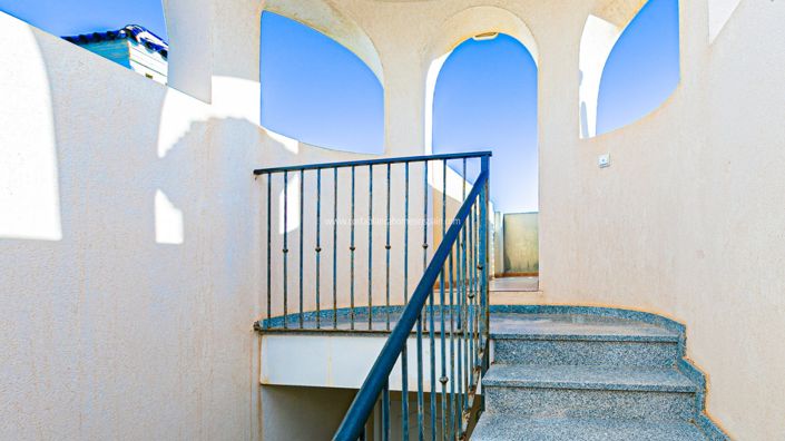 Image No.47-2 Bed Apartment for sale