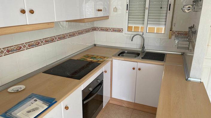 Image No.4-2 Bed Townhouse for sale