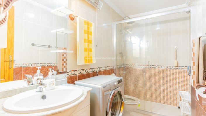 Image No.11-2 Bed Apartment for sale