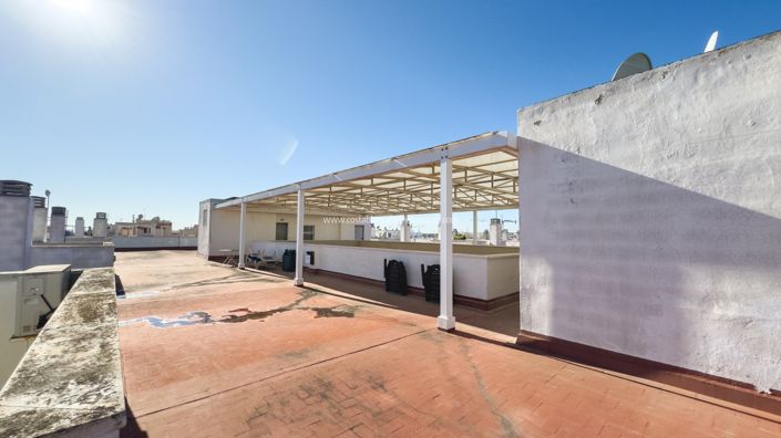 Image No.19-2 Bed Apartment for sale