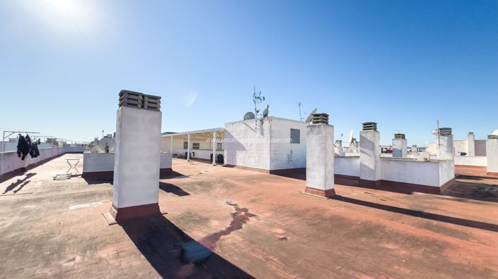 Image No.20-2 Bed Apartment for sale