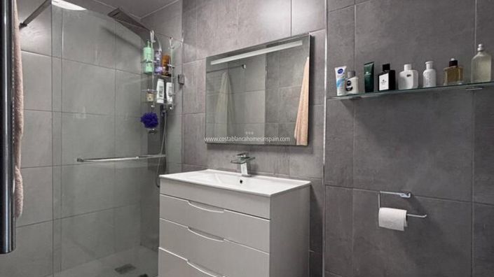 Image No.10-2 Bed Apartment for sale