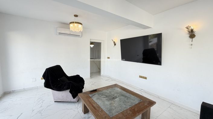 Image No.9-6 Bed Villa for sale