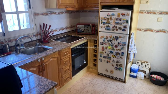 Image No.10-3 Bed Villa for sale