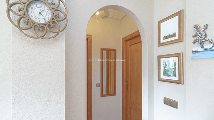 Image No.11-2 Bed Bungalow for sale