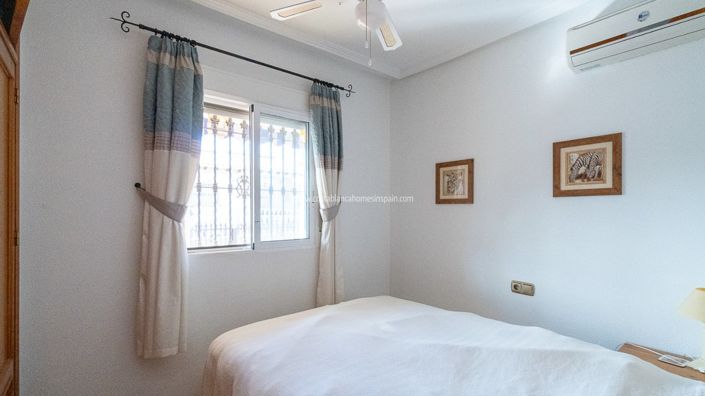 Image No.16-2 Bed Bungalow for sale