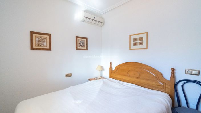 Image No.17-2 Bed Bungalow for sale