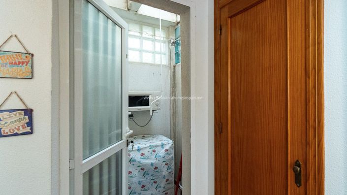 Image No.9-2 Bed Bungalow for sale