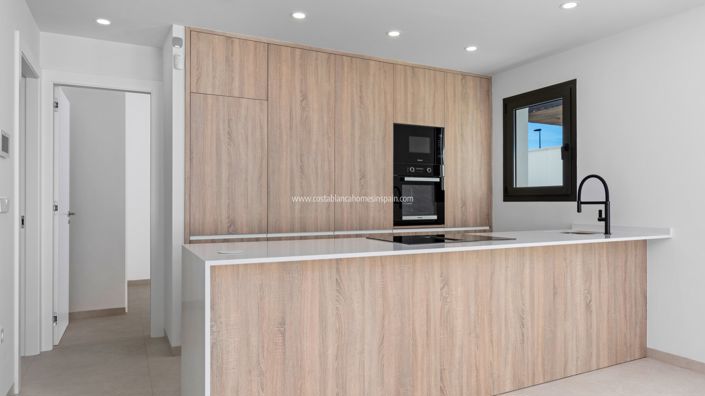 Image No.12-3 Bed Apartment for sale