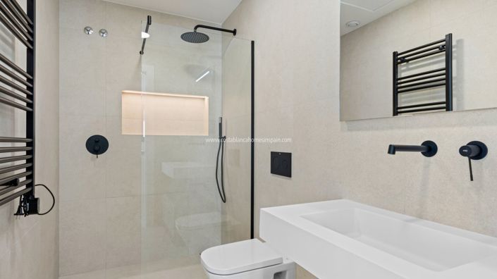 Image No.19-3 Bed Apartment for sale