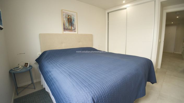 Image No.18-4 Bed Townhouse for sale