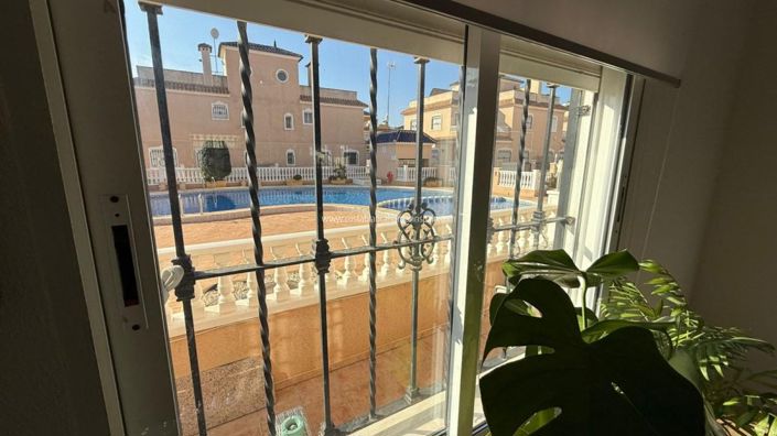 Image No.16-2 Bed Property for sale