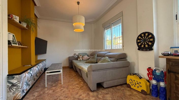 Image No.18-2 Bed Property for sale