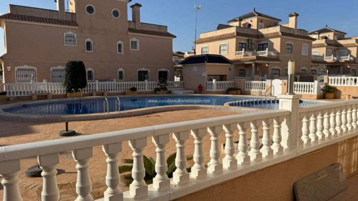 Image No.3-2 Bed Property for sale