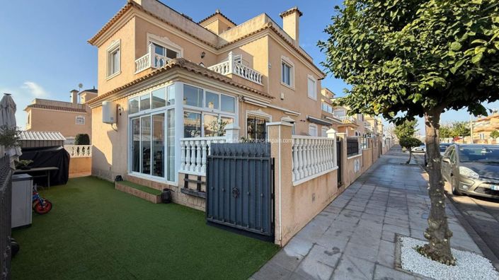 Image No.5-2 Bed Property for sale