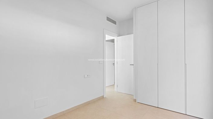 Image No.16-3 Bed Apartment for sale