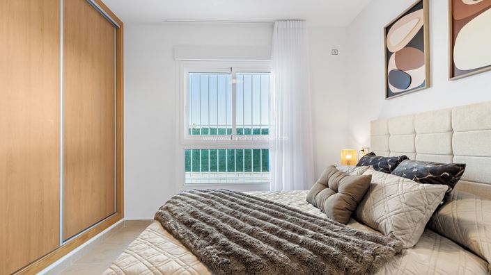 Image No.21-2 Bed Apartment for sale