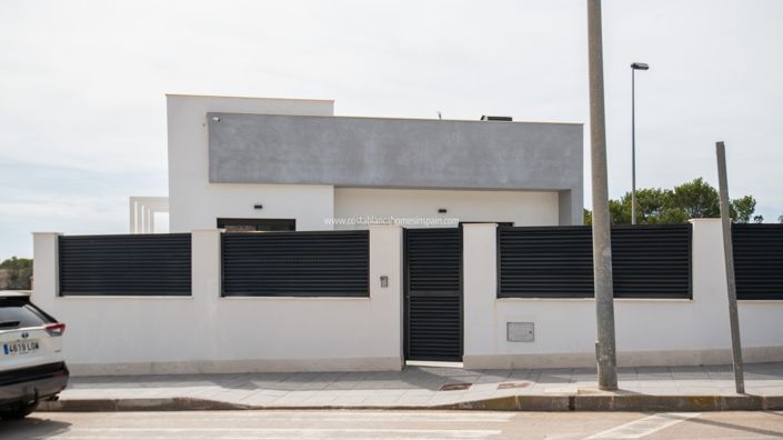 Image No.7-3 Bed Villa for sale