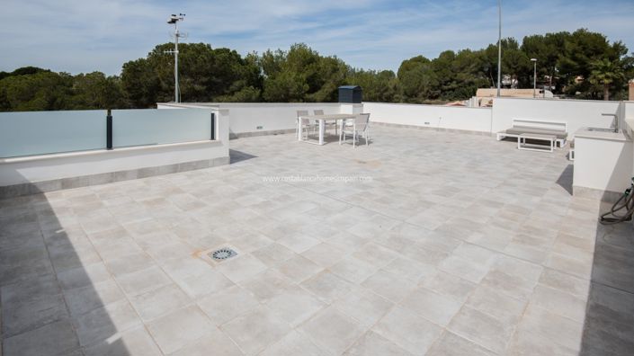 Image No.9-3 Bed Villa for sale