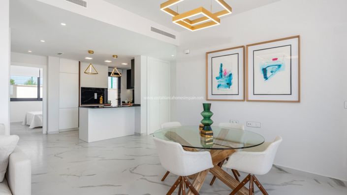 Image No.11-3 Bed Apartment for sale