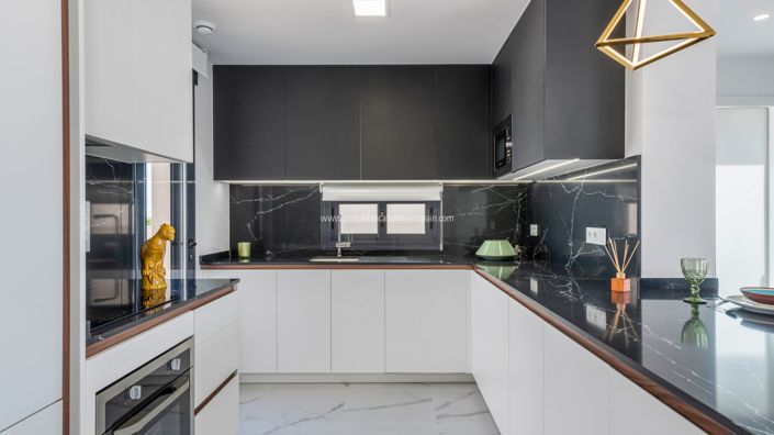 Image No.6-3 Bed Apartment for sale